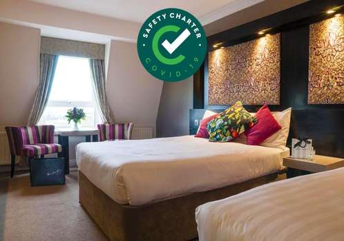 www.flanneryshotelgalway.com