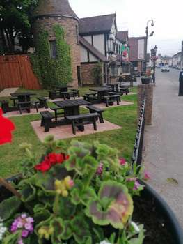 www.ivytowerhotel.com