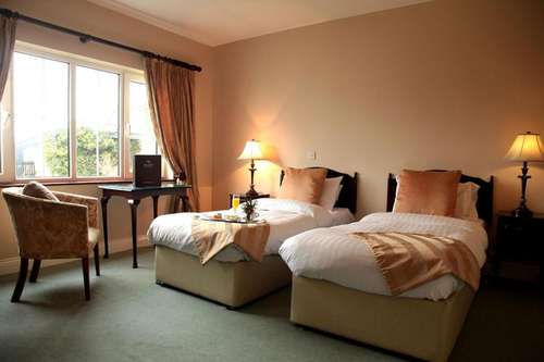 www.springfort-hall.com