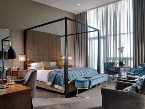 www.newparkhotelkilkenny.com