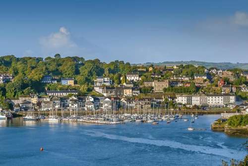 www.actonshotelkinsale.com
