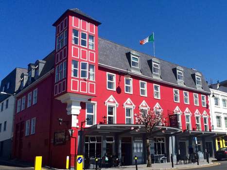 www.mcsweeneyarms.ie