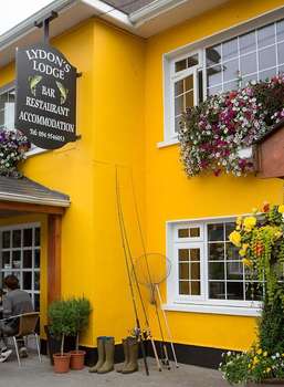 www.lydonslodge.ie