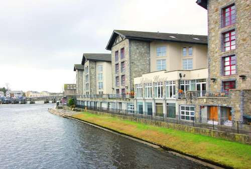 www.ballinamanorhotel.ie
