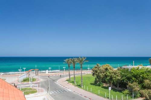 www.amigo-hotel.co.il