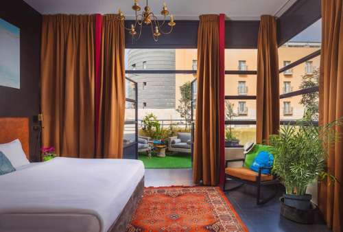 www.intahotel.com