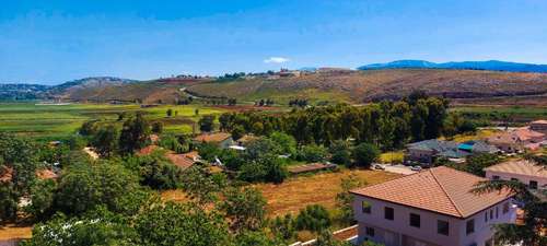 www.arazim-hotels.co.il