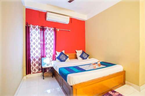 www.hotelbreezesiliguri.in