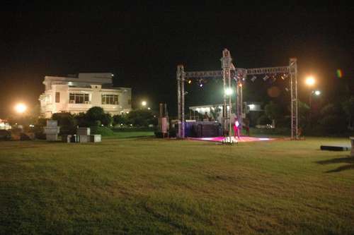 www.hotelvikramaditya.com