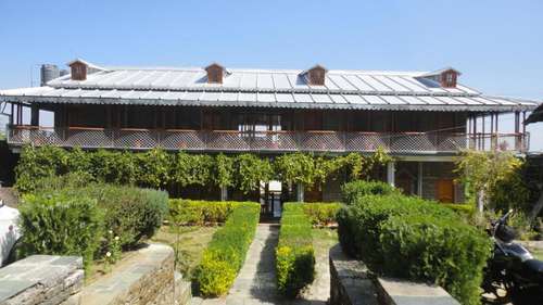 www.sunnsnowinnkausani.com