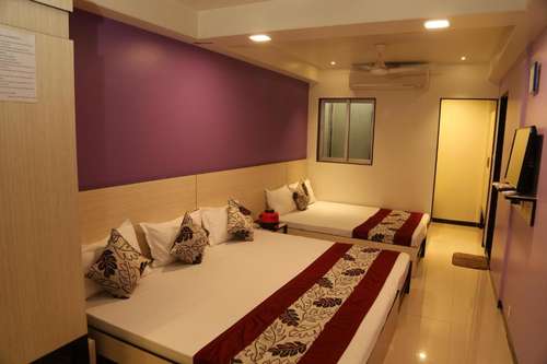 www.hotelmadniroyale.com