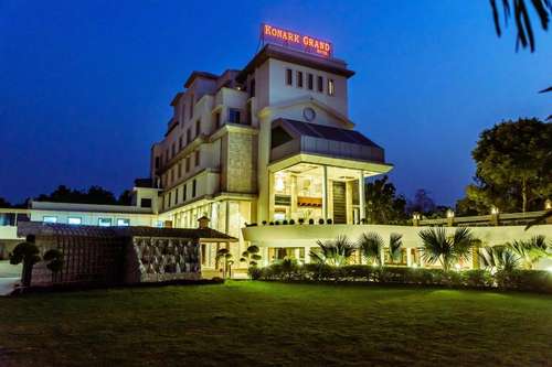 www.konarkgrandhotel.com