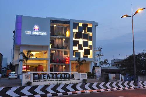 www.hotelthearcadia.com