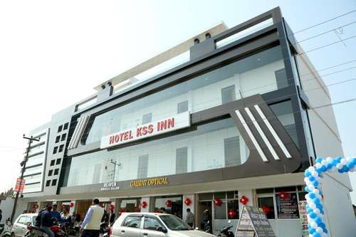 www.hotelkssinndehradun.com