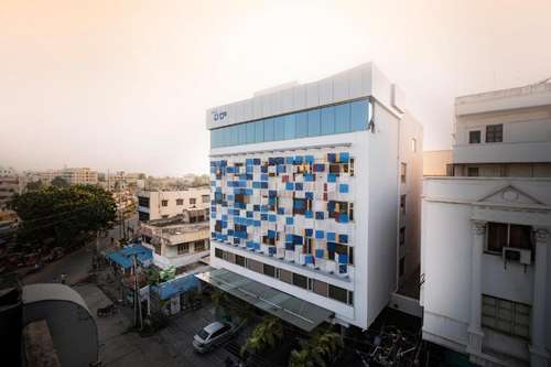 www.airahotel.com