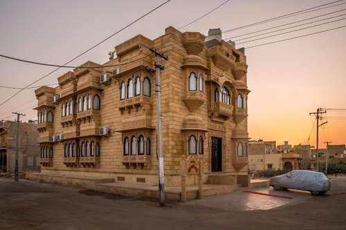 www.thelegendhaveli.com