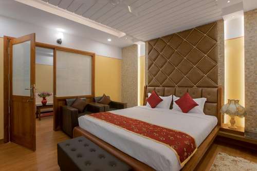 www.hotelvashanthkrishna.com