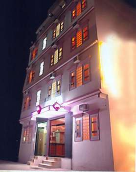 www.hotelkingharidwar.com