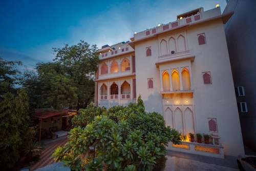 www.hotelhrpalace.in