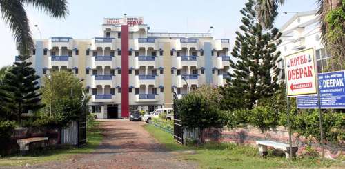 www.hoteldeepakbakkhali.com