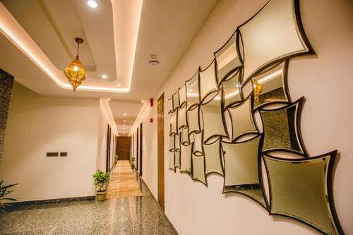 www.hoteltensquare.com