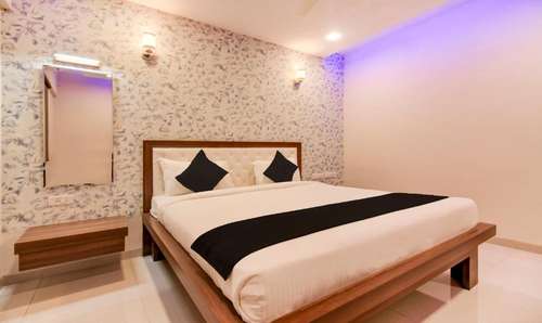 www.hotelvrushaliinn.com
