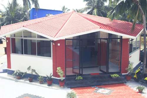 www.hoteljebasakthy.com