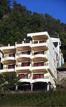 www.greenroofhotelnainital.com