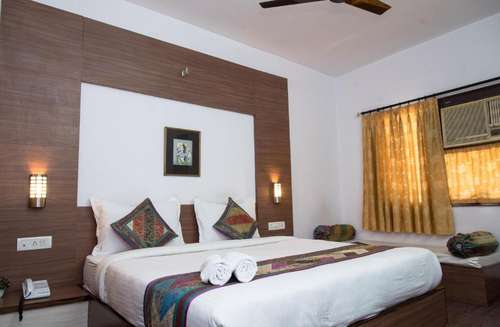 www.hotelgorbandh.com
