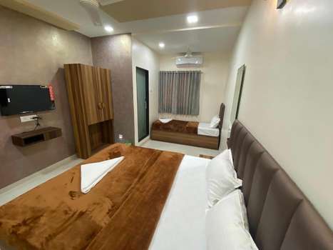 www.hoteldivine.online