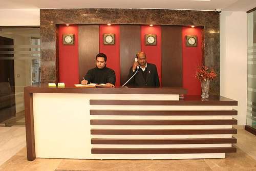 www.hotellivasainn.com