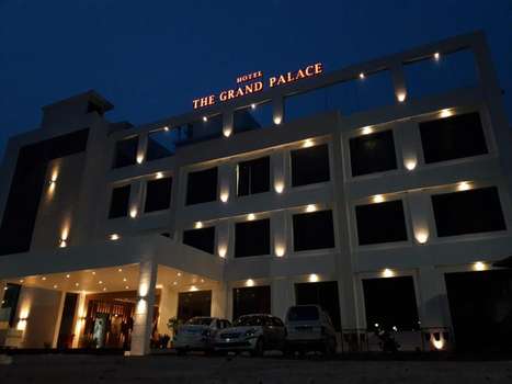 www.hotelthegrandpalace.com