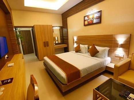 www.hotelimperialheights.com