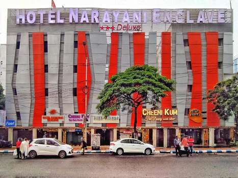www.hotelnarayani.com