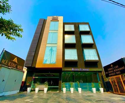 www.aceiconichotel.com