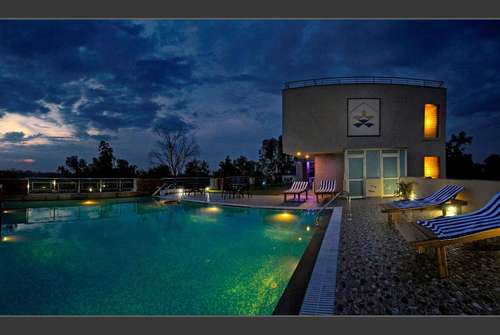 www.hotelatulyaataj.in