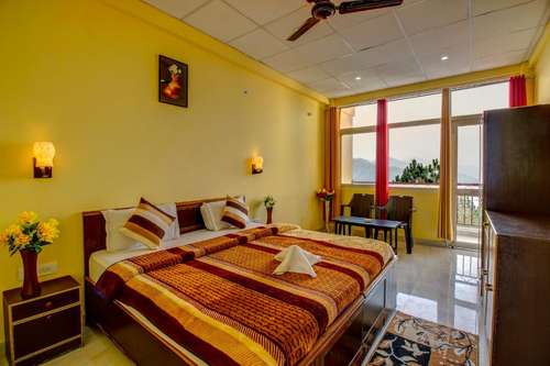 www.hotelhimalayanview.com