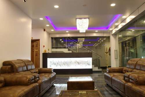 www.hoteldepebbles.com