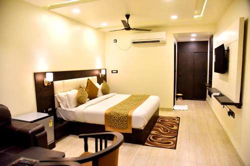 www.hotelvinayaklucknow.in