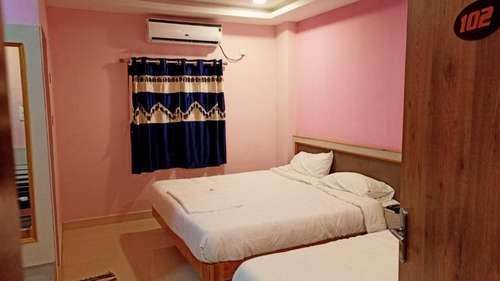 www.aarthiresidency.com