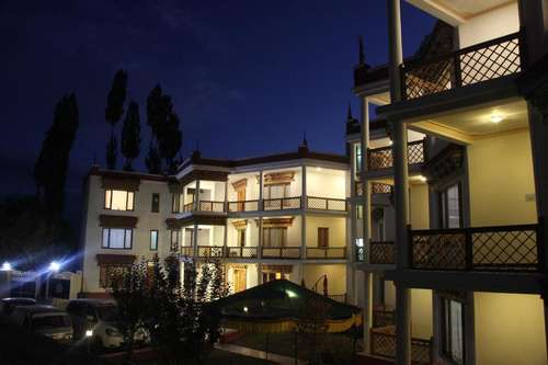 www.hotelnalandaladakh.com