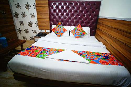 www.hoteljyoti.com