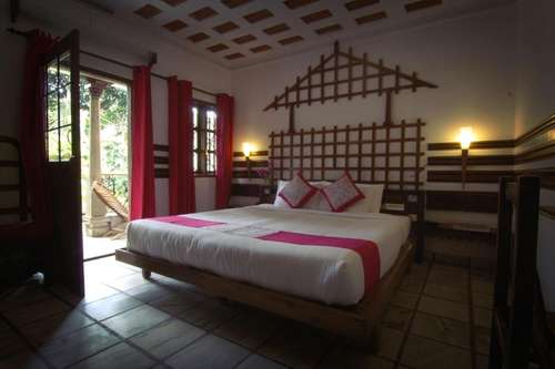 www.hotelambadi.com
