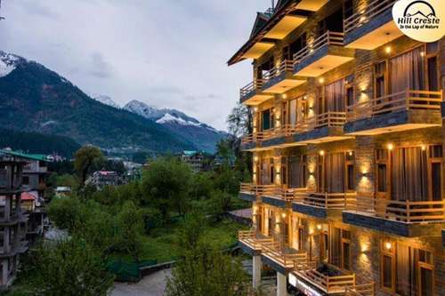 www.hotelhillcreste.com