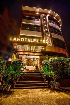 www.lahotelmetro.com