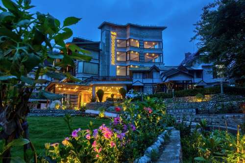 www.woodrockhotels.com