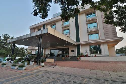 www.hotelallumgokulampark.com