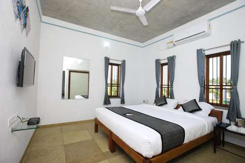 www.thehoteldupalais.com