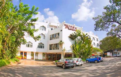 www.kingskourthotel.com