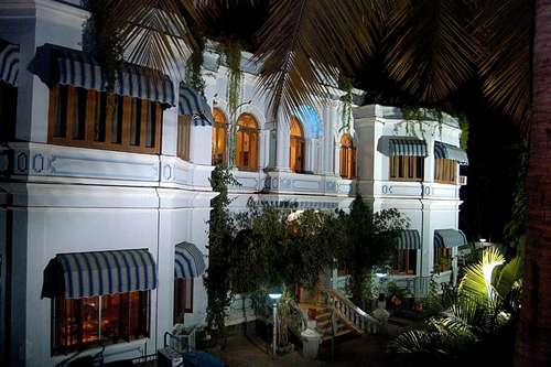 www.hotelaram.com